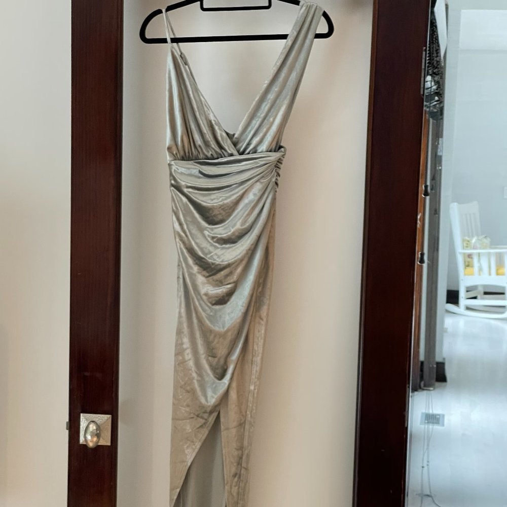 VELVET MAXI DRESS - Picture 5 of 9